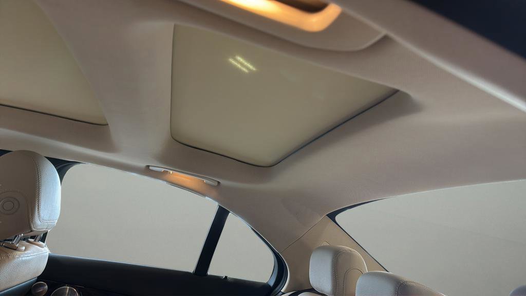 Used 2015 Mercedes-Benz C 300 C 300 image 17