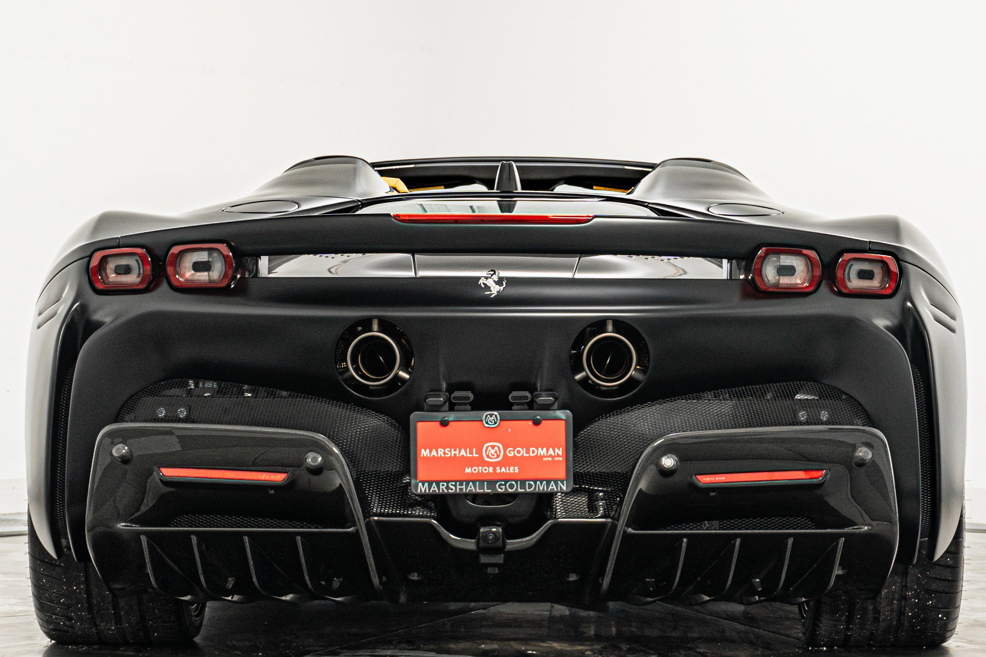 Used 2024 Ferrari SF90 Spider image 8