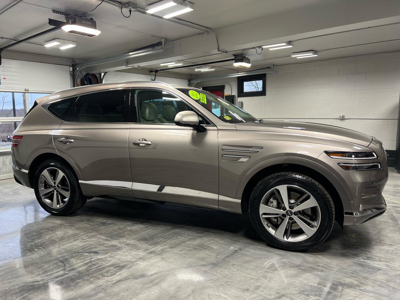 Used 2021 Genesis GV80 3.5T w/ Advanced Package 06 AWD/4WD image 9