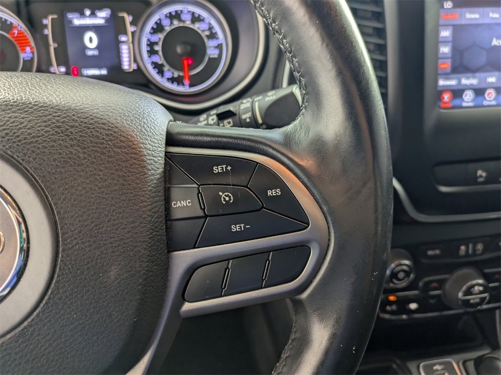 Used 2019 Jeep Cherokee Latitude Plus w/ Comfort/Convenience Group image 22