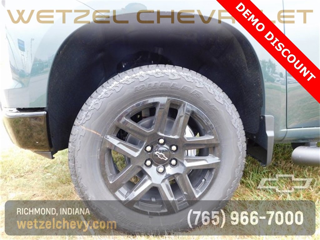 New 2026 Chevrolet Silverado 1500 Custom Trail Boss w/ Turbomax Blackout Package image 15