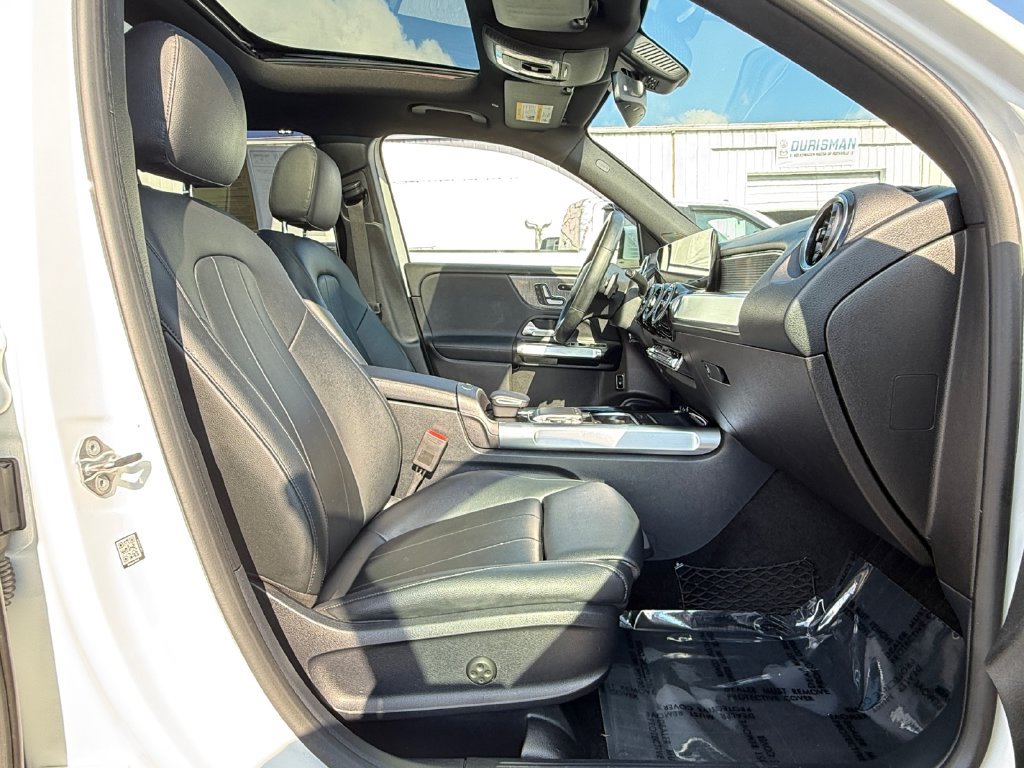 Used 2020 Mercedes-Benz GLB 250 4MATIC image 27