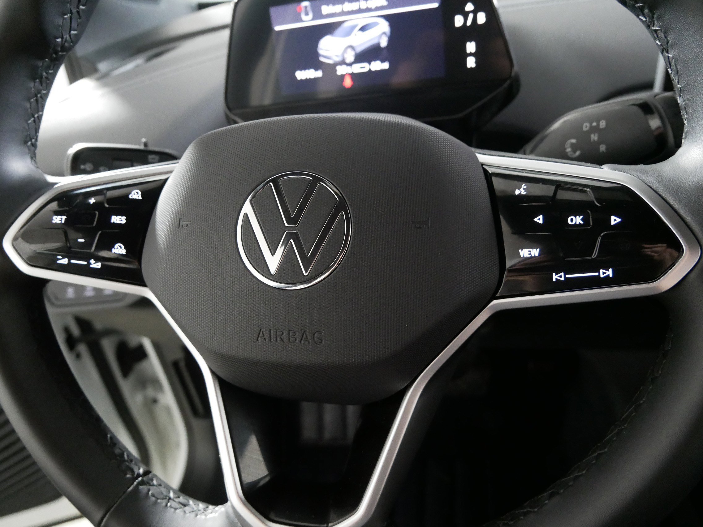 Used 2024 Volkswagen ID.4 Pro image 25