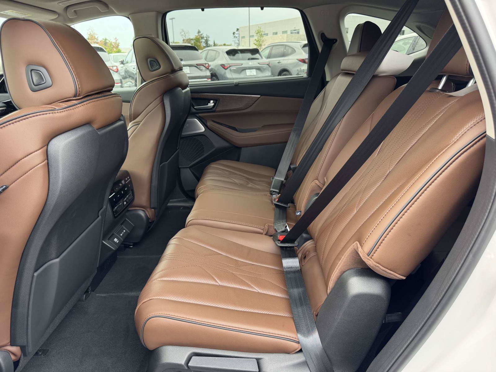 New 2026 Acura MDX w/ Advance Package AWD/4WD image 13