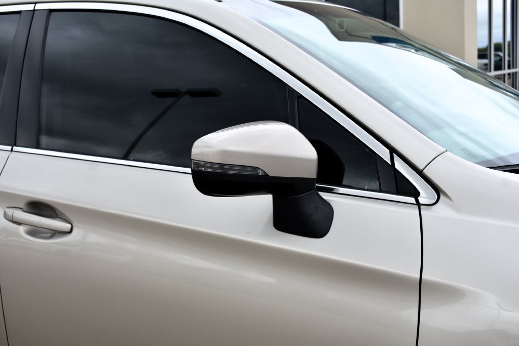Used 2019 Subaru Outback 2.5i Limited AWD/4WD image 8