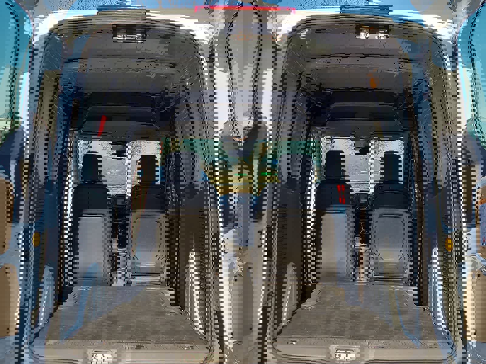 Used 2020 Ford Transit Connect XL image 27