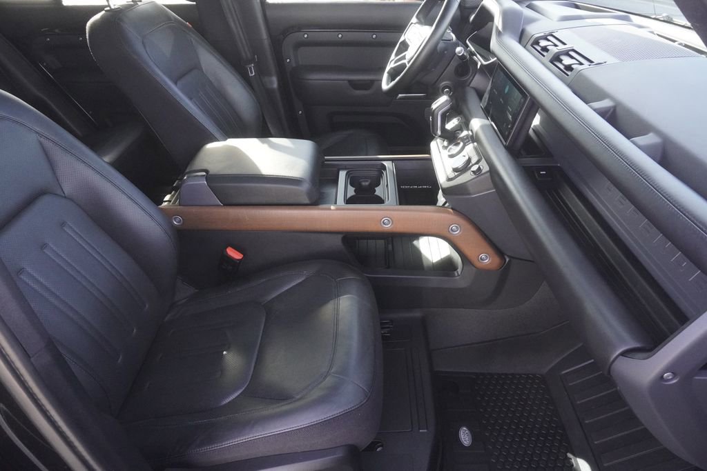 Used 2020 Land Rover Defender 110 X image 23