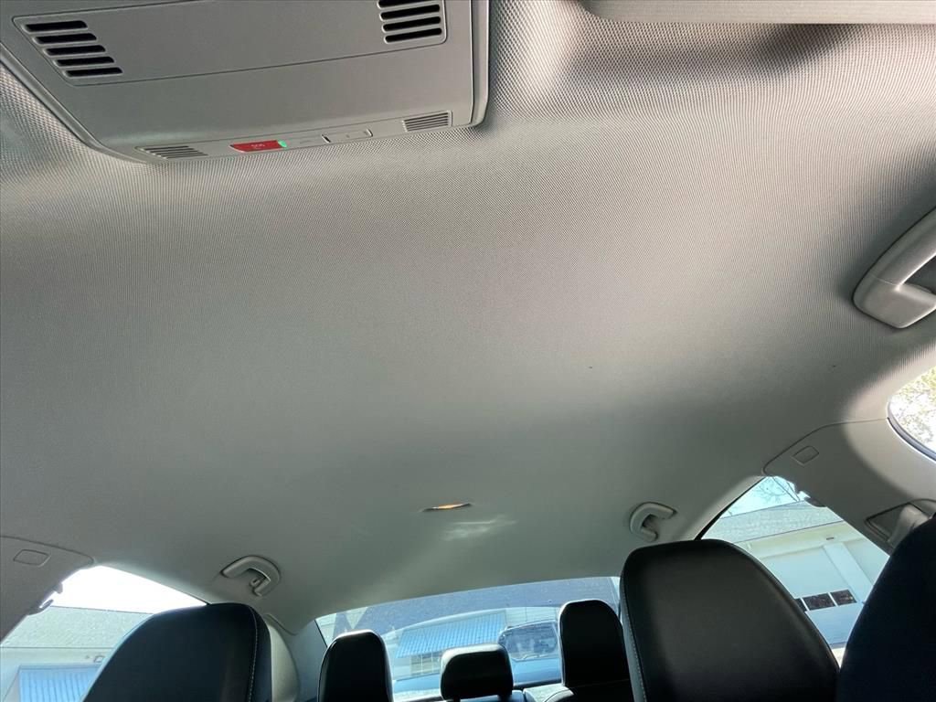 Used 2023 Volkswagen Jetta SE image 6