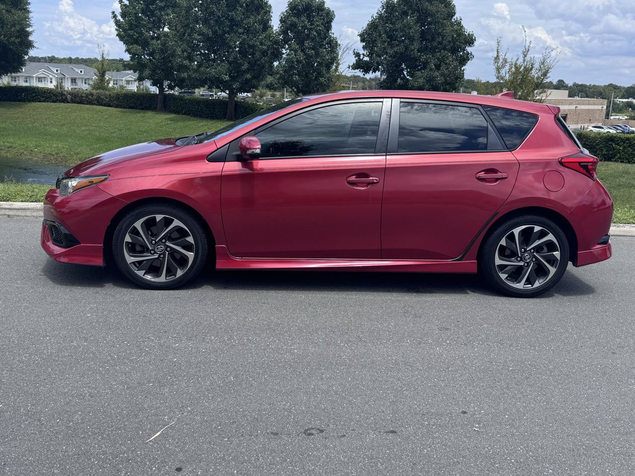 Used 2018 Toyota Corolla iM FWD image 6
