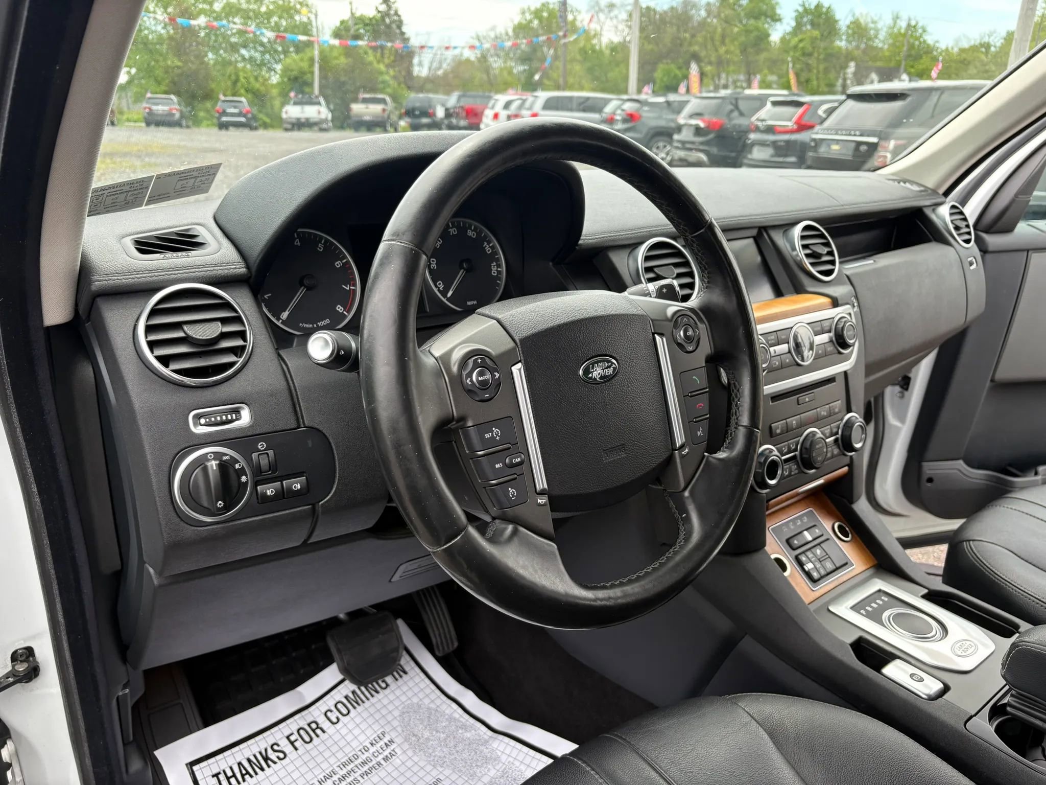 Used 2014 Land Rover LR4 HSE AWD/4WD image 16