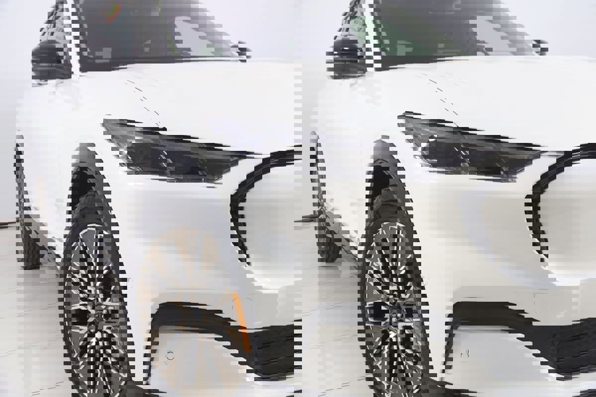 Used 2024 Ford Mustang Mach-E Premium image 18