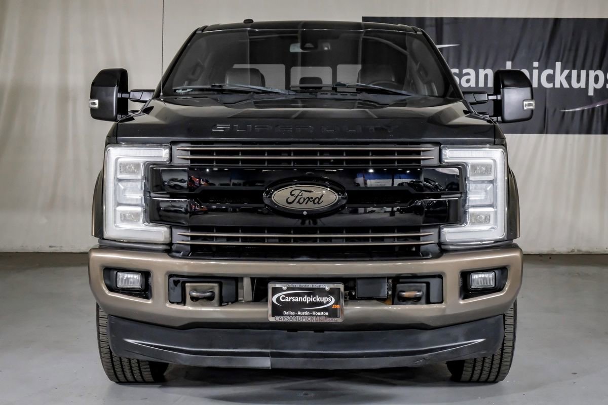 Used 2017 Ford F250 King Ranch w/ King Ranch Ultimate Package AWD/4WD image 3