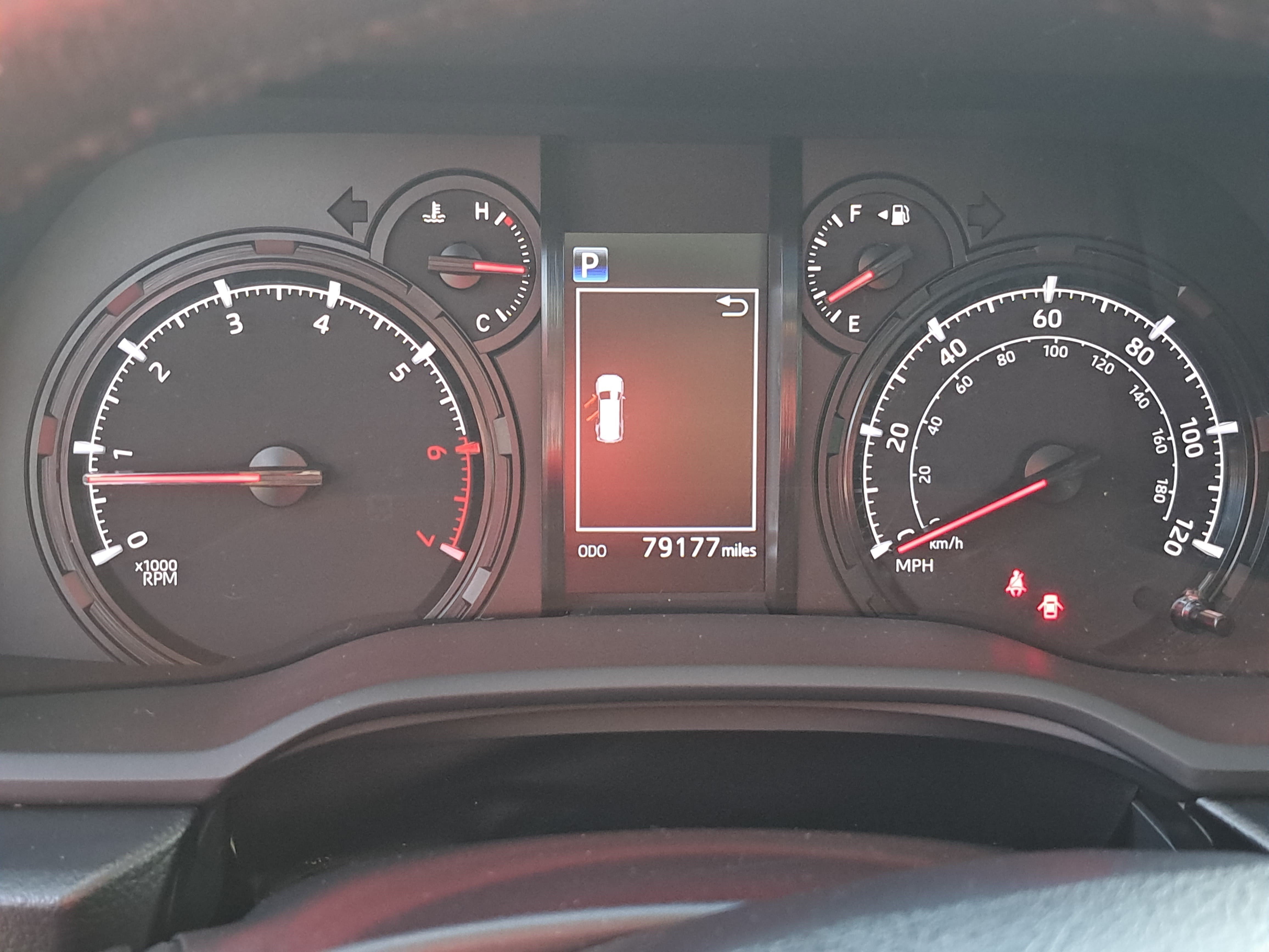 Used 2020 Toyota 4Runner SR5 Premium w/ Moonroof Package RWD image 18
