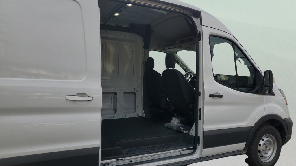 New 2026 Ford Transit 250 148 Medium Roof RWD image 10