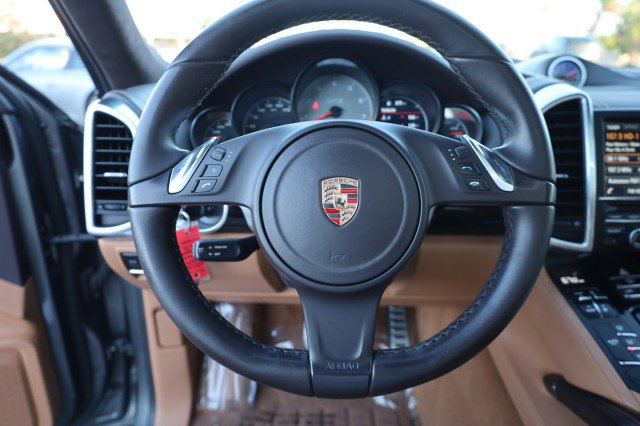 Used 2014 Porsche Cayenne GTS AWD/4WD image 27