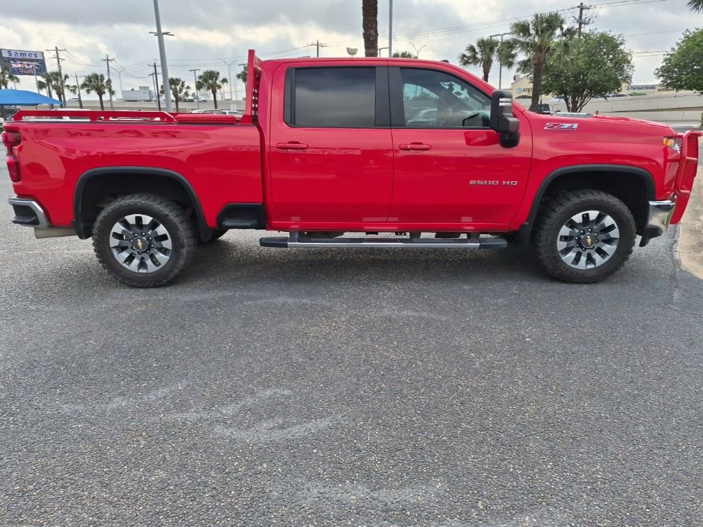 Used 2022 Chevrolet Silverado 2500 LT w/ Convenience Package image 6