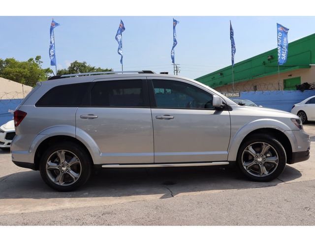 Used 2017 Dodge Journey Crossroad FWD image 9