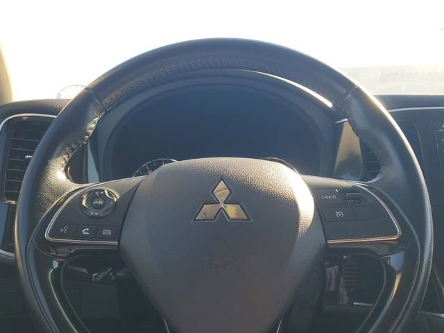 Used 2016 Mitsubishi Outlander FWD image 20