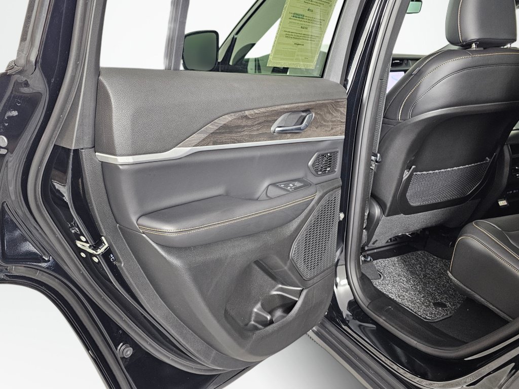 New 2026 Jeep Grand Cherokee Limited AWD/4WD image 34