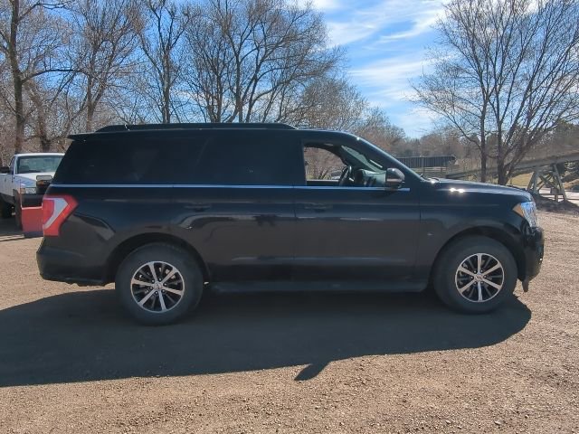 Used 2019 Ford Expedition XLT w/ Equipment Group 201A AWD/4WD image 7