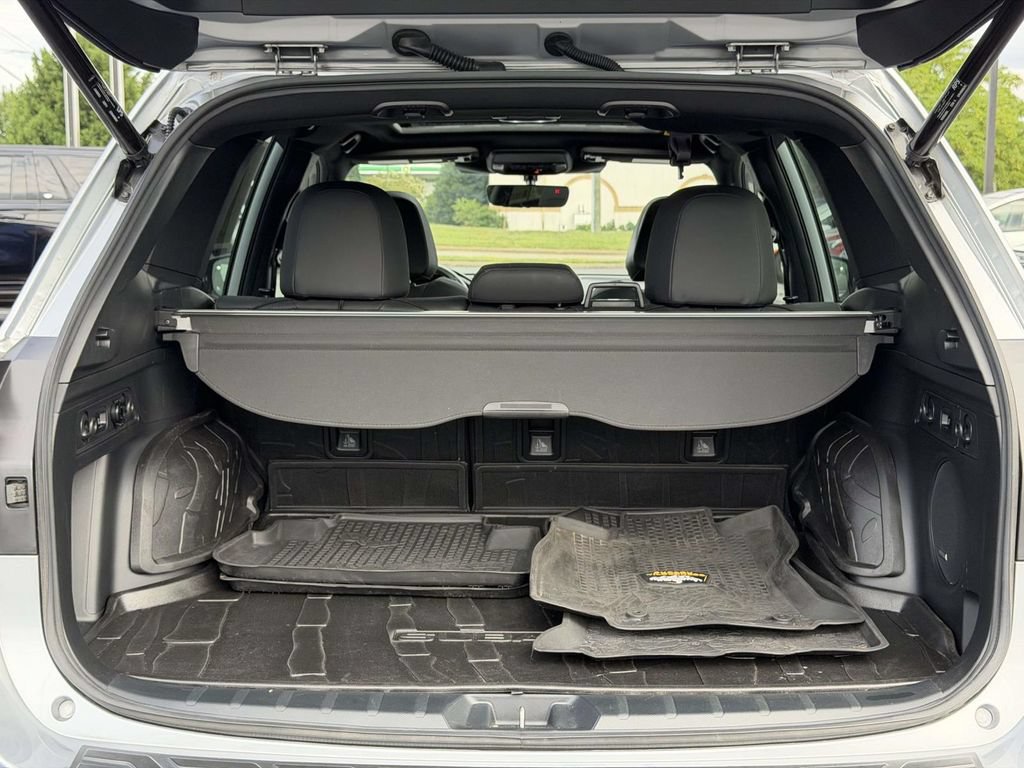 Used 2023 Subaru Forester Wilderness w/ Wilderness Package AWD/4WD image 14