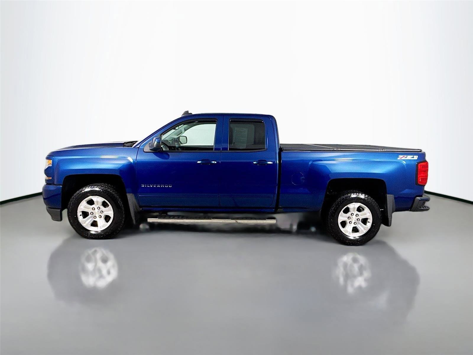 Used 2017 Chevrolet Silverado 1500 LT w/ All Star Edition image 6