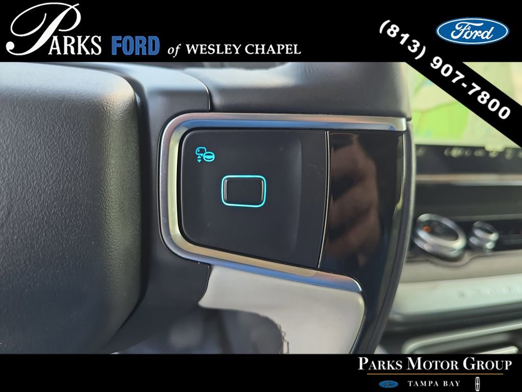 Certified 2025 Ford Expedition Platinum w/ Driver's Package image 31