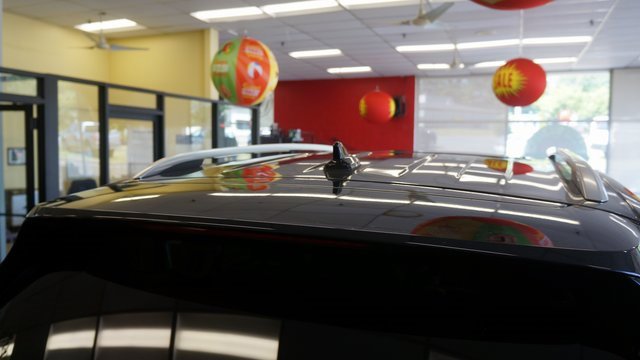 Certified 2025 Volkswagen Atlas SEL image 49