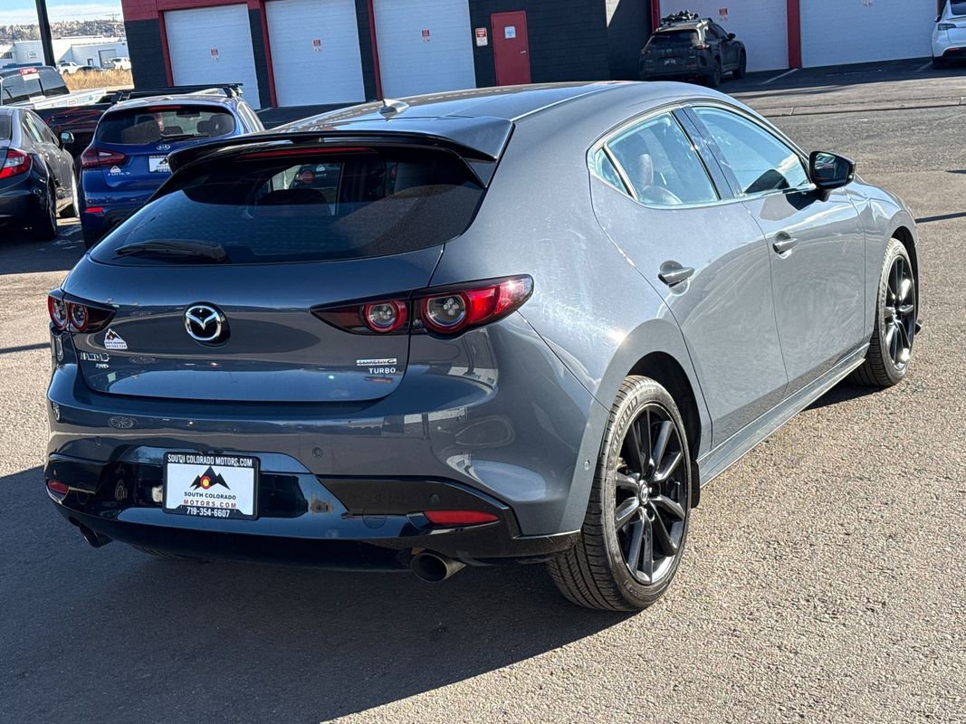 Used 2021 MAZDA MAZDA3 Hatchback w/Premium Plus Pkg image 7