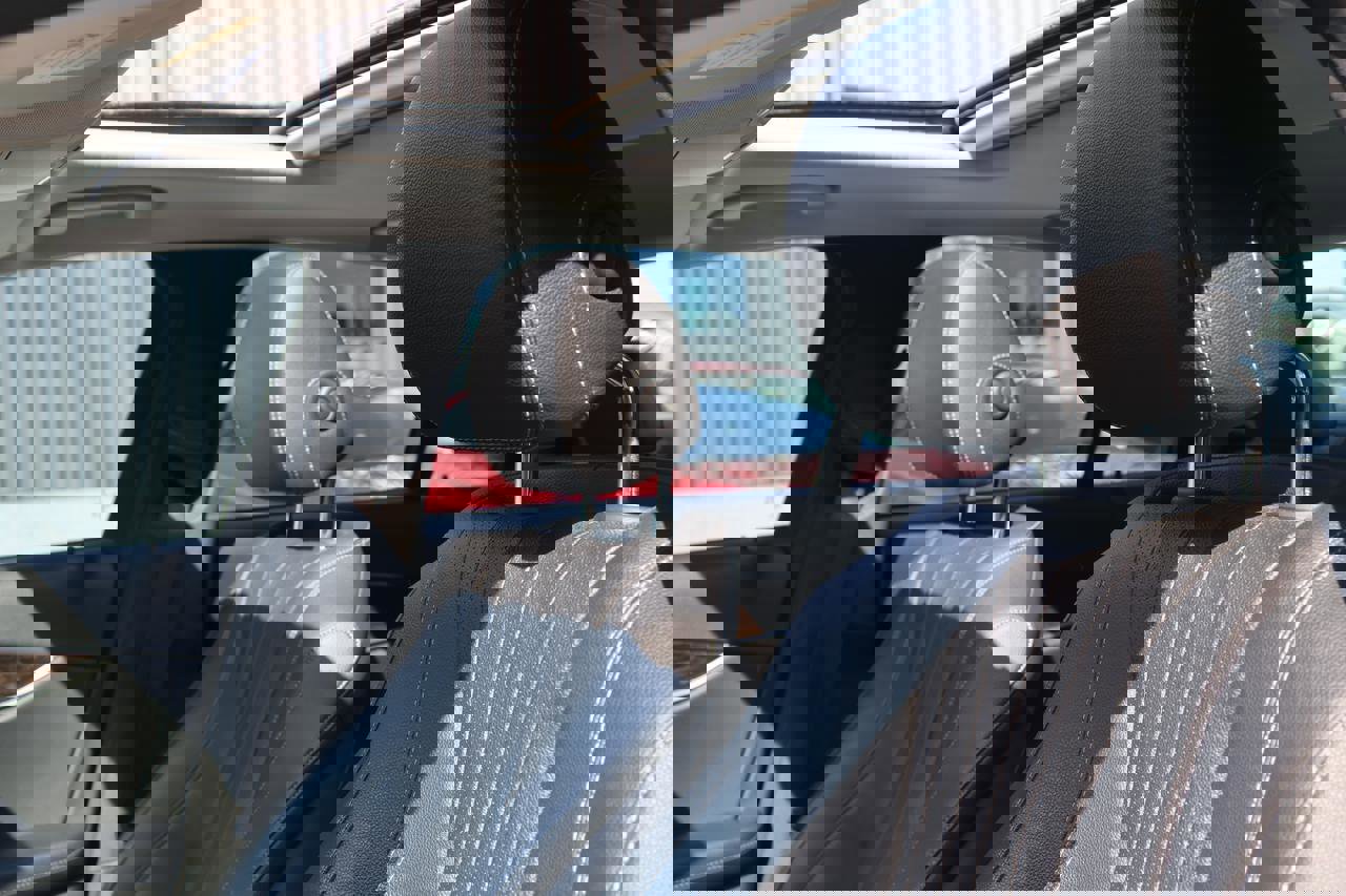 Used 2018 Mercedes-Benz E 300 image 50