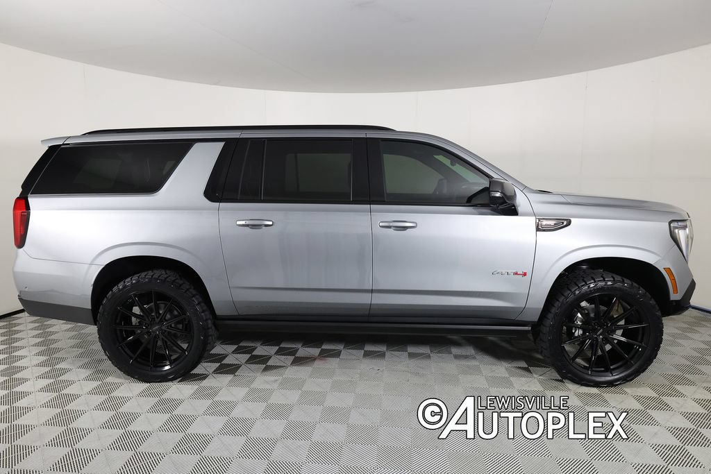 Used 2026 GMC Yukon XL AT4 Ultimate AWD/4WD image 4