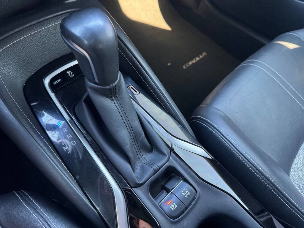 Used 2019 Toyota Corolla XSE image 12