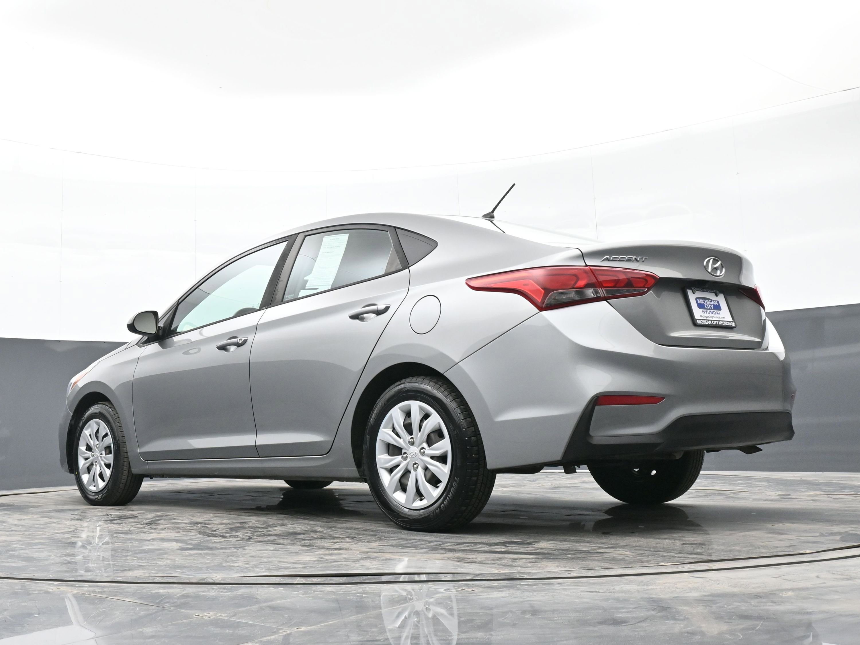 Certified 2022 Hyundai Accent SE image 41