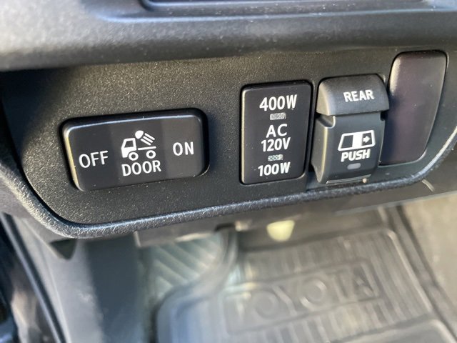 Used 2017 Toyota Tacoma TRD Sport image 20