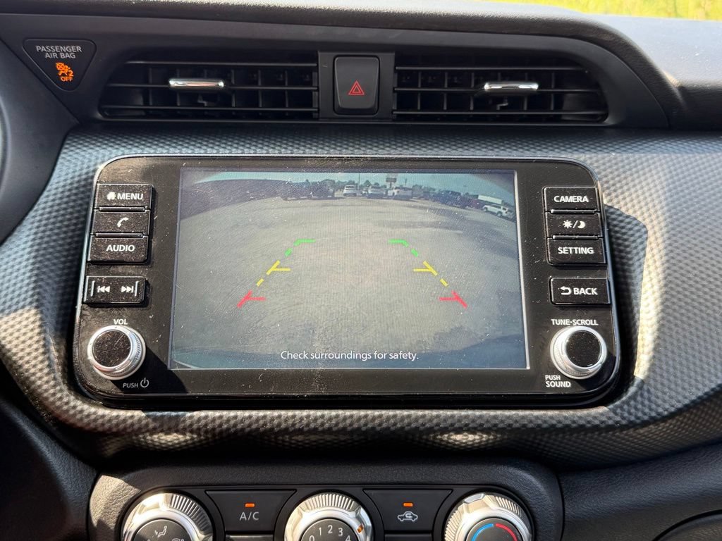 Used 2023 Nissan Kicks SV FWD image 9