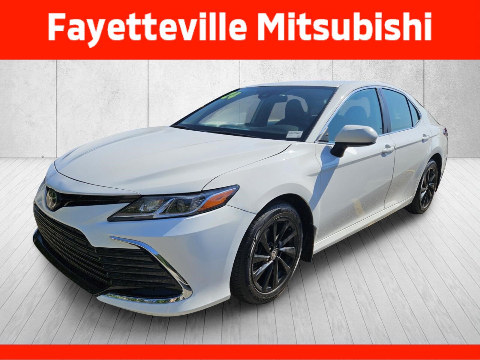 Used 2024 Toyota Camry LE AWD/4WD image 6