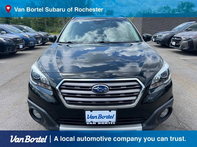 Used 2017 Subaru Outback 2.5i Touring AWD/4WD image 2