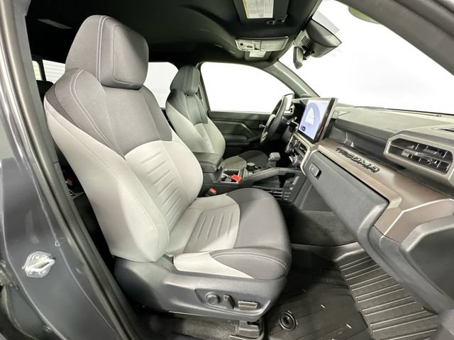 Used 2024 Toyota Tacoma TRD Off-Road w/ TRD Off Road Upgrade Package AWD/4WD image 25