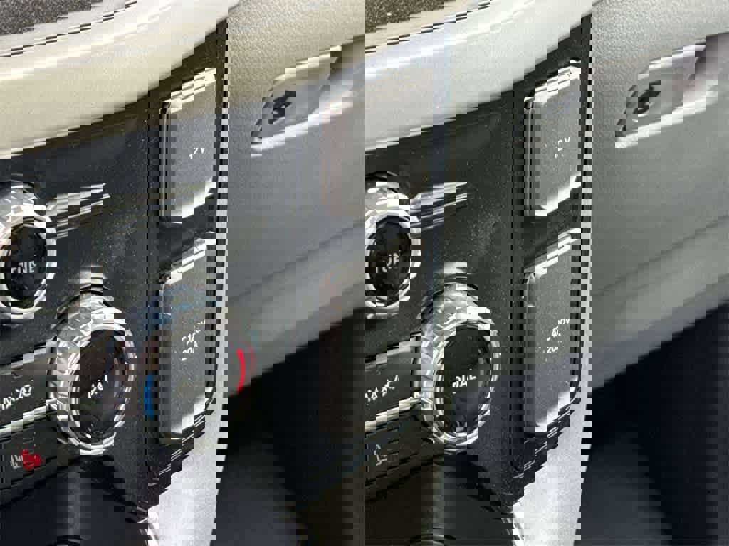 New 2023 Ford F150 Lightning Pro image 27