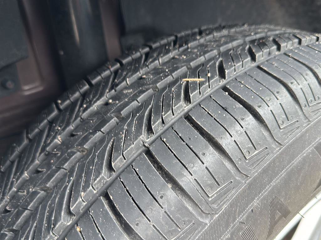 Used 2022 Chevrolet Trax LT w/ LT Convenience Package AWD/4WD image 7