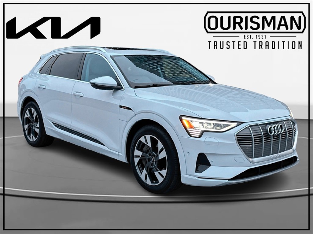 Used 2023 Audi e-tron Premium Plus w/ Premium Plus Package