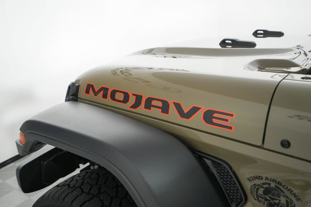 Used 2025 Jeep Gladiator Mojave image 9