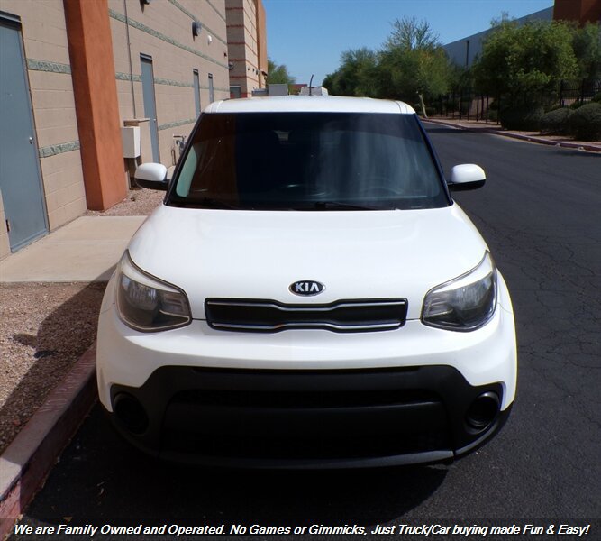 Used 2018 Kia Soul FWD image 2