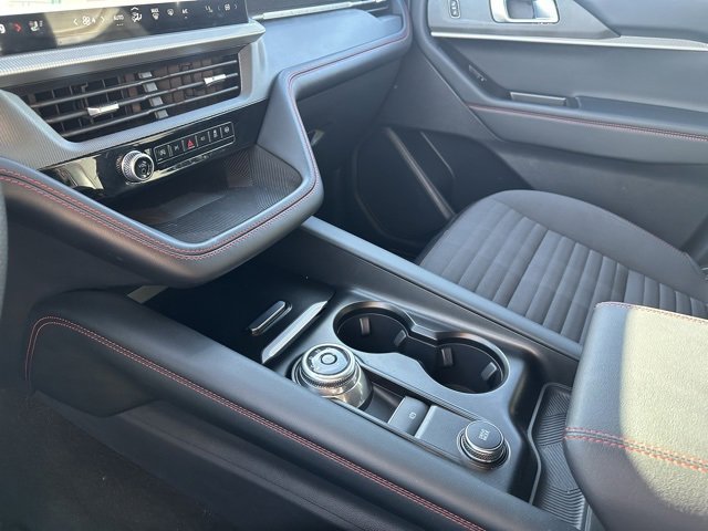Used 2025 Ford Explorer ST-Line w/ ST-Line Street Pack image 12