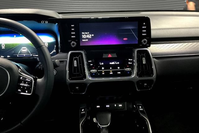 Used 2023 Kia Sorento SX FWD image 9