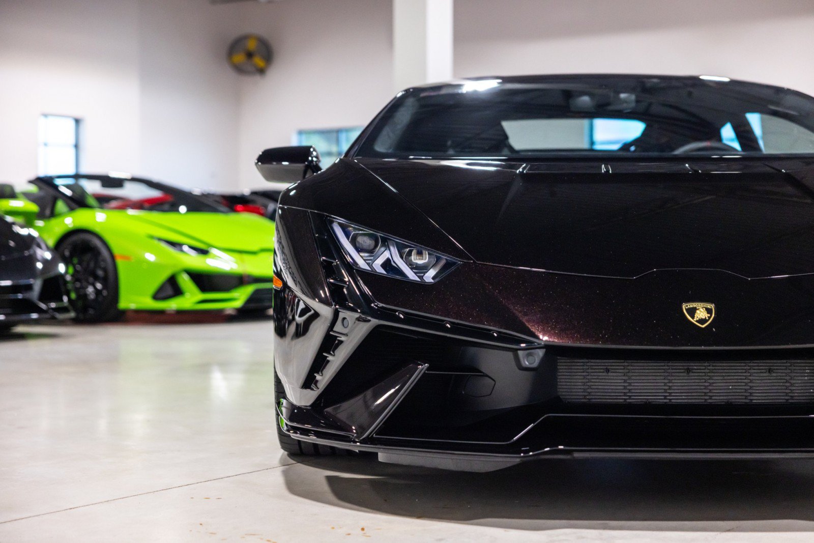 Used 2024 Lamborghini Huracan Tecnica RWD image 23