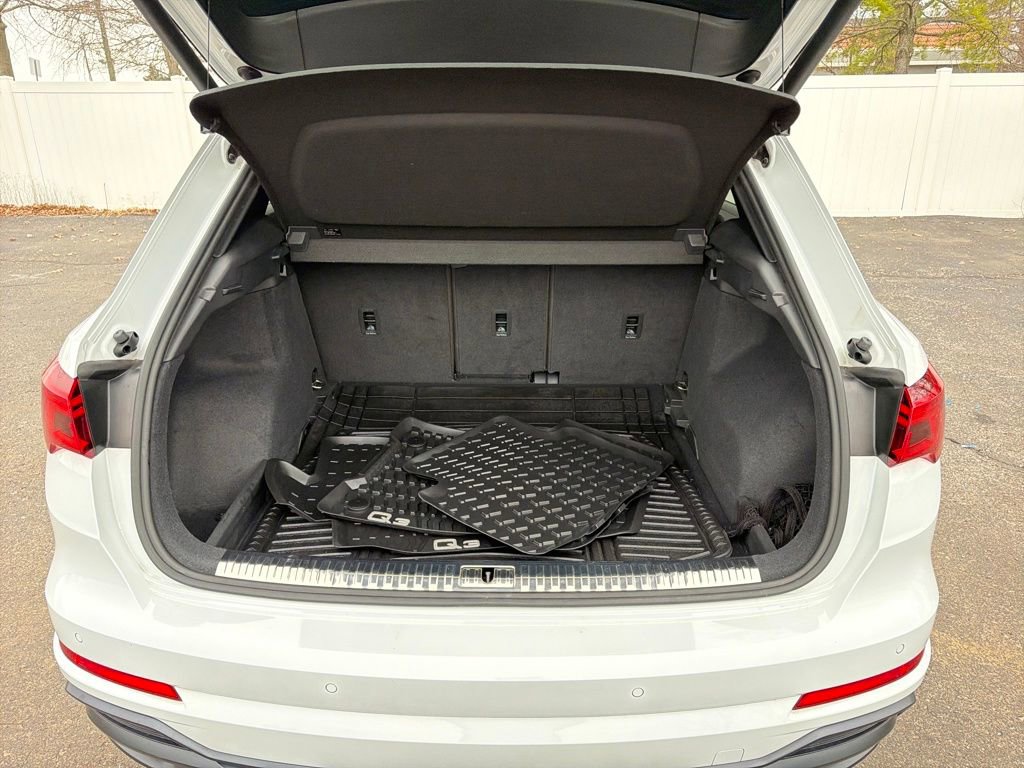 Used 2020 Audi Q3 2.0T Premium Plus image 31