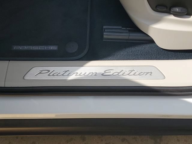 Used 2022 Porsche Cayenne Platinum Edition AWD/4WD image 43