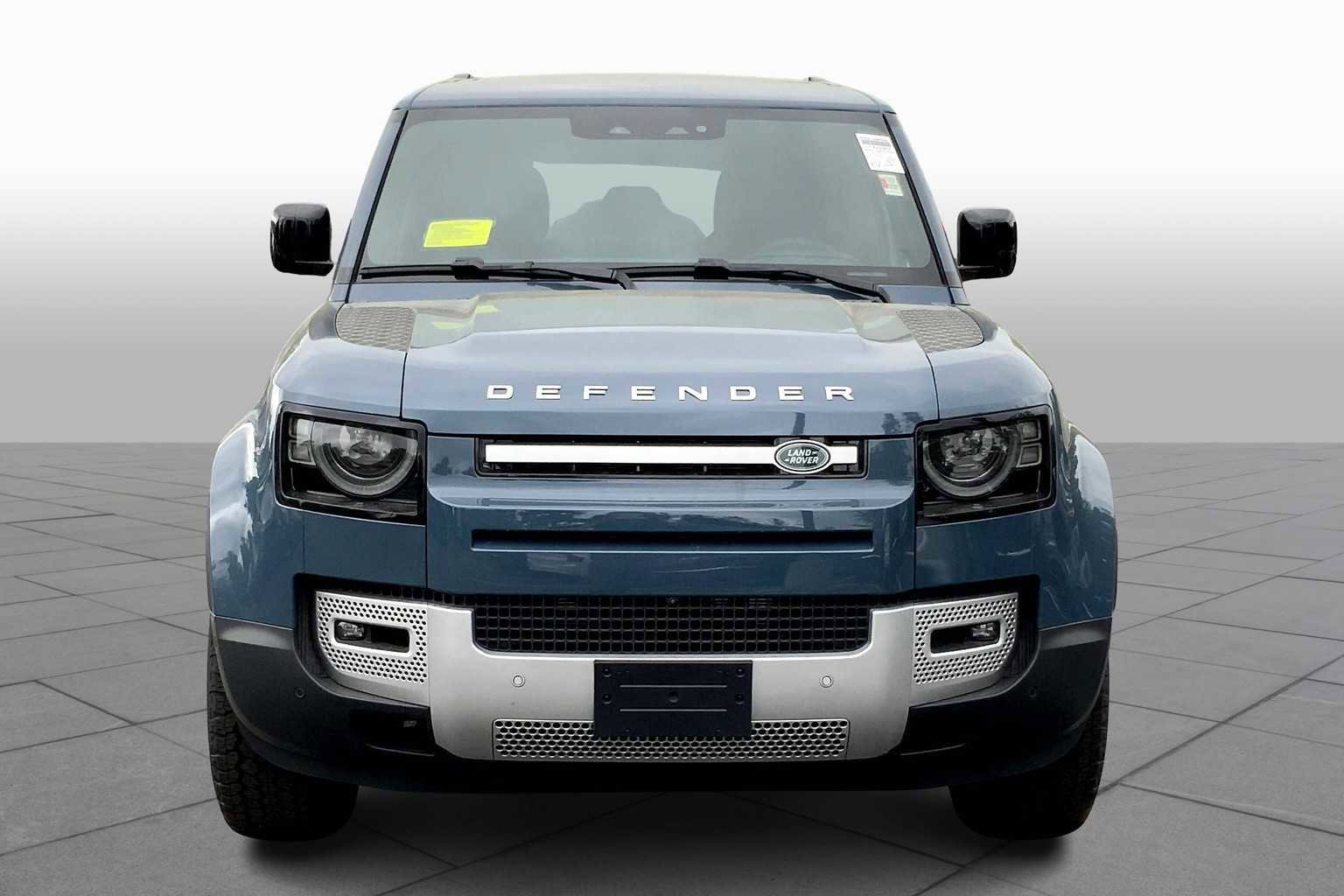 New 2025 Land Rover Defender 110 S image 2