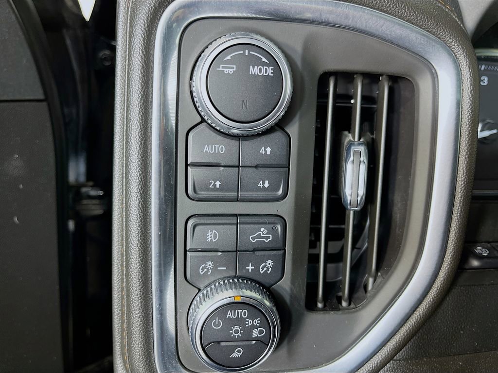 Used 2022 GMC Sierra 1500 AT4 w/ AT4 Premium Package image 13